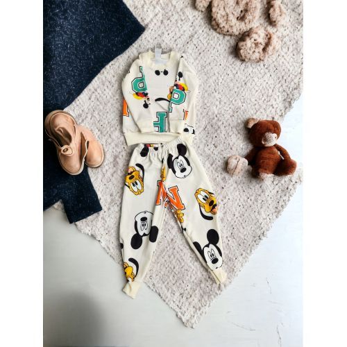 Dijital Karakter Baskili Cepsiz Takimlar (Pw)