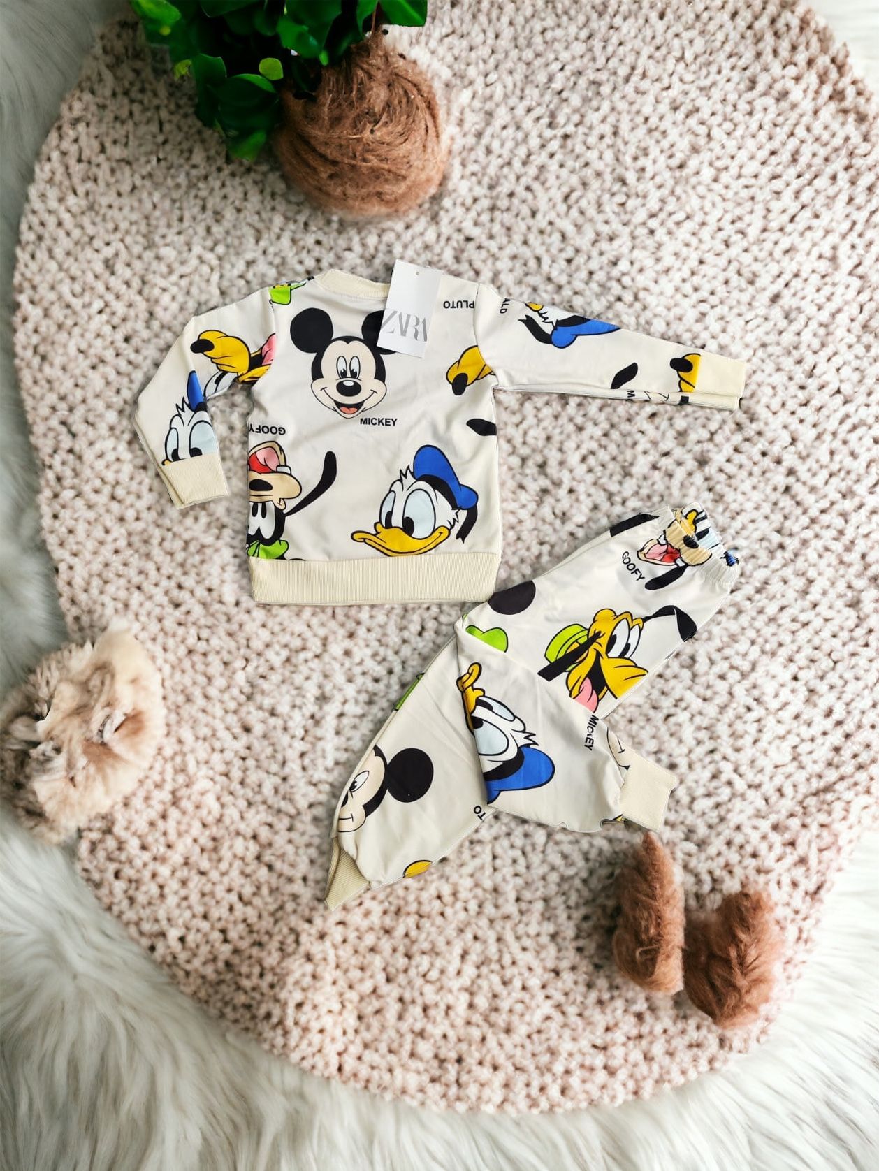 Dijital Karakter Baskili Cepsiz Takimlar (Donalt)