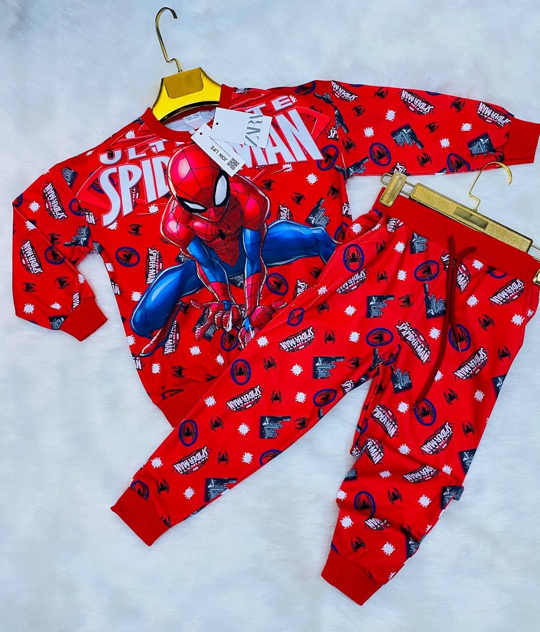 Dijital Karakter Baskili Cepli Takimlar (Spiderman)